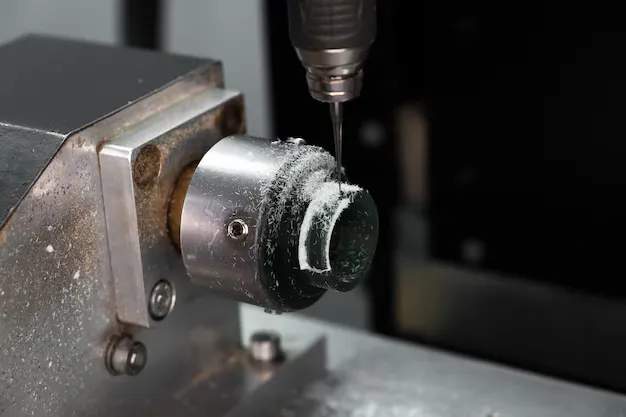 Расточка отверстия в алюминиевом корпусе